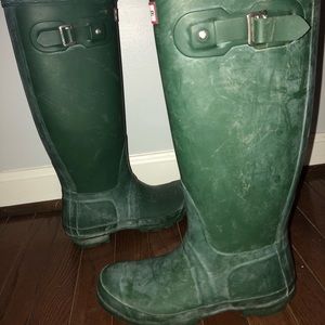 Hunter boots y’all size 7